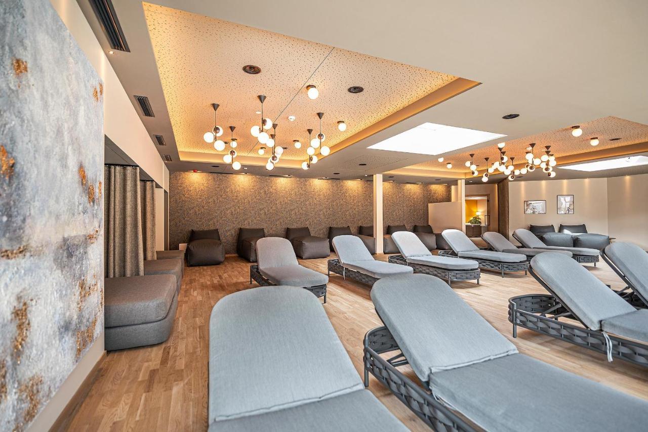 Vitalpina Hotel Waldhof Rablà Esterno foto