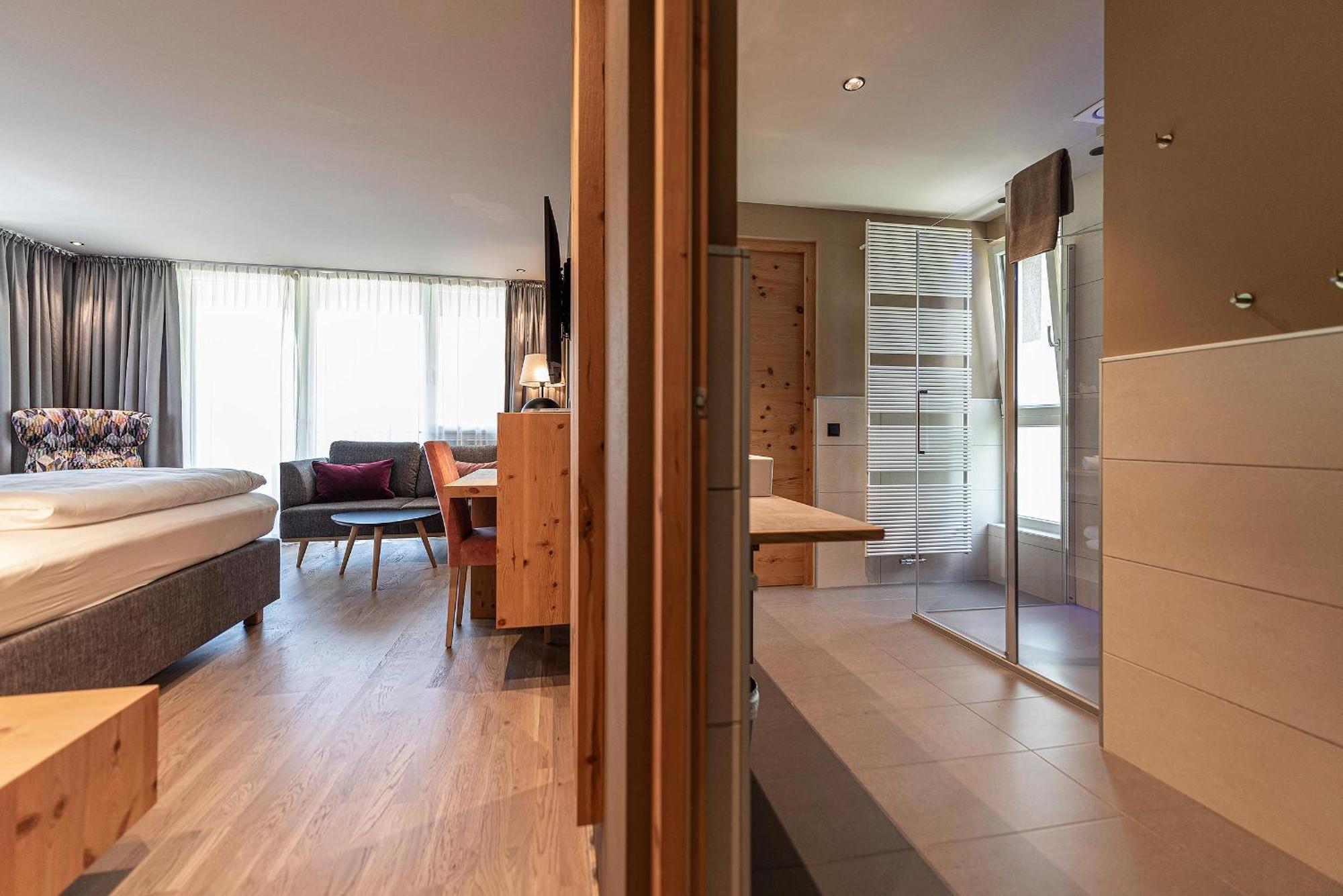 Vitalpina Hotel Waldhof Rablà Esterno foto