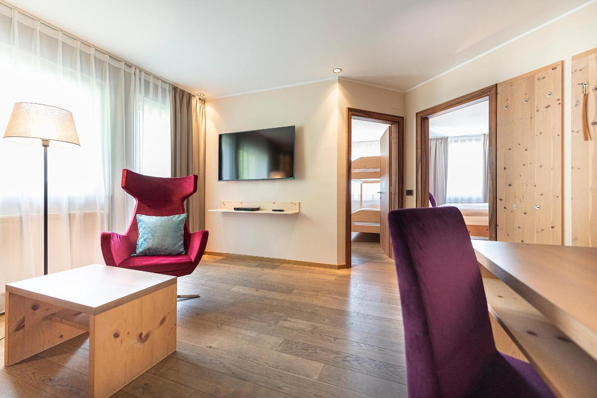 Vitalpina Hotel Waldhof Rablà Esterno foto