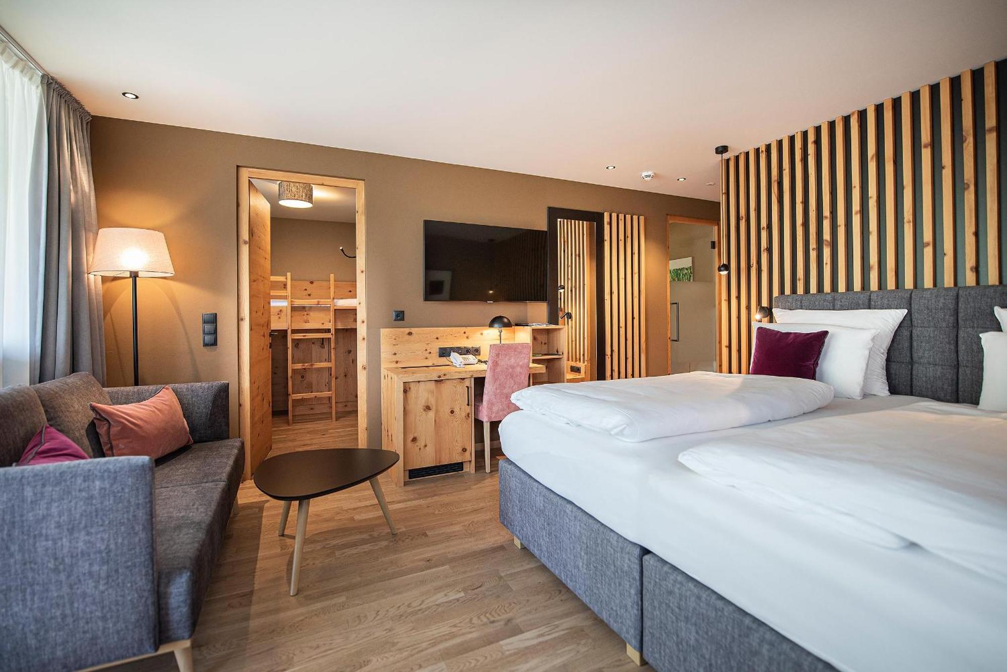 Vitalpina Hotel Waldhof Rablà Esterno foto